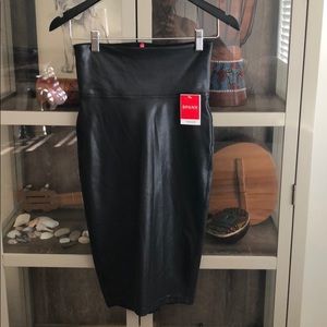 Spanx faux leather pencil skirt
